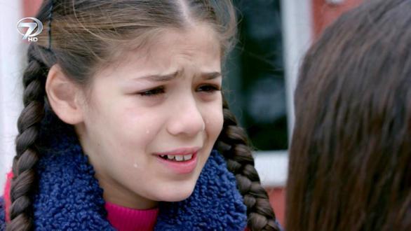 Elif Annesinden Ayrılıyor