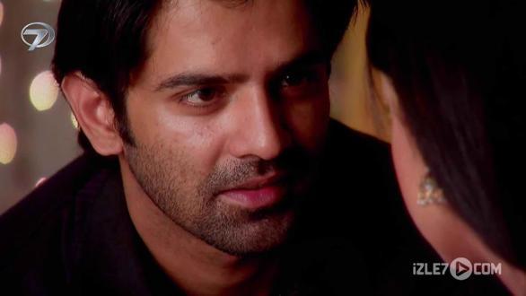 Arnav Kushi'nin Romantik Anları