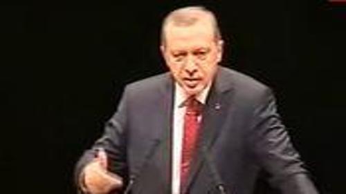 BAŞBAKAN JAPON GAZETECİLERİN SORULARINI YANITLADI