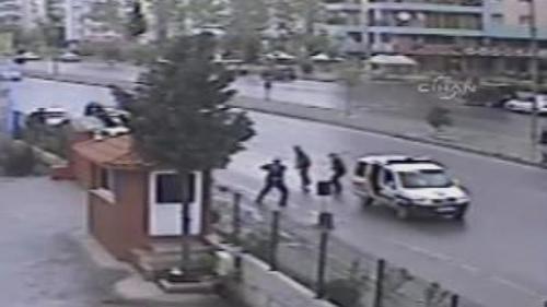 SATIRLI VAHŞET KAMERADA