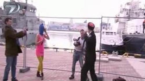 POLİSTEN EYLEMCİLERE SERT MÜDAHALE