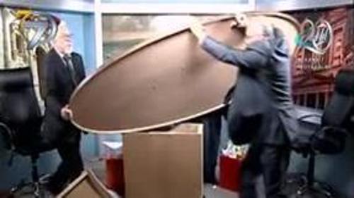 CANLI YAYINDA KAVGA ETTİLER