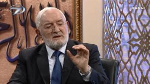 NURSAÇAN HOCA'DAN DEPREM DUASI