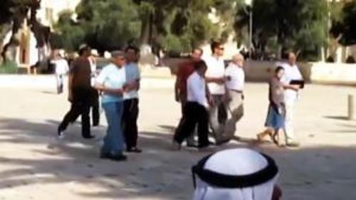 YAHUDİLER GEÇERKEN KAFİRUN SURESİNİ OKUDULAR