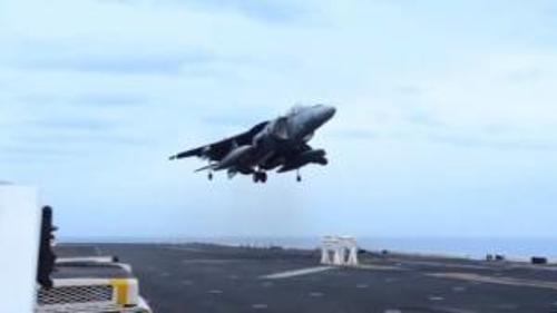 TABURE ÜZERİNE İNEN UÇAK