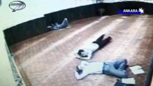 MESCİTTE KIVRAK HAREKETLERLE YAPILAN HIRSIZLIK