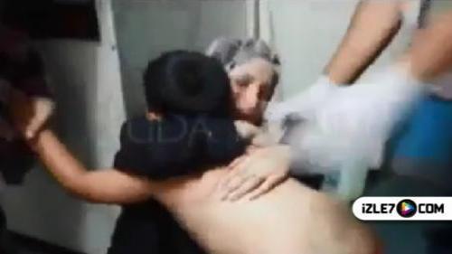 ÖLDÜ ZANNETTİĞİ OĞLUNU KARŞISINDA GÖRÜNCE...