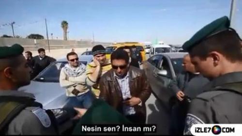 TEK BAŞINA İSRAİL ASKERLERİNİ SUSTURDU