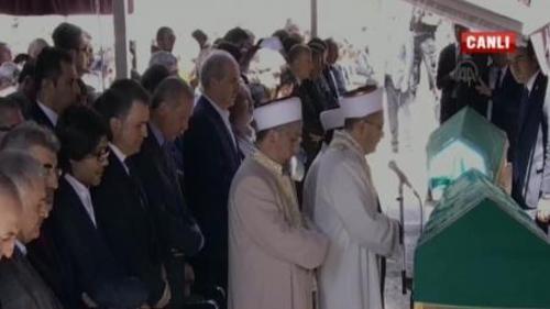 MURAT GÖĞEBAKAN SON YOLCULUĞUNA UĞURLANDI