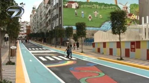 TÜRKİYE'NİN İLK ÇOCUK SOKAĞI