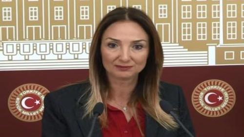 AYLİN NAZLIAKA'YA 'KAÇAK' ŞOKU