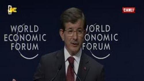 DAVUTOĞLU'NDAN REST!