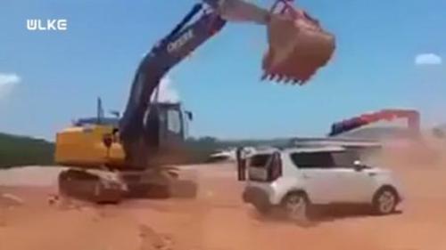 MAAŞI ÖDENMEYEN İŞÇİNİN YAPTIKLARI