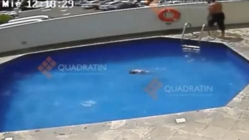 VİCDANSIZ BABA ÇOCUĞUNU BOĞUYORDU