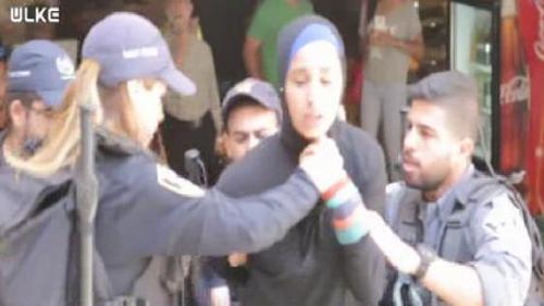 İSRAİL ASKERLERİNİN GÜCÜ FİLİSTİN'Lİ KADINLARA YETİYOR