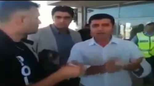 POLİS KENDİSİNE HAKARET EDEN SELAHATTİN DEMİRTAŞ'A BÖYLE YANIT VERDİ