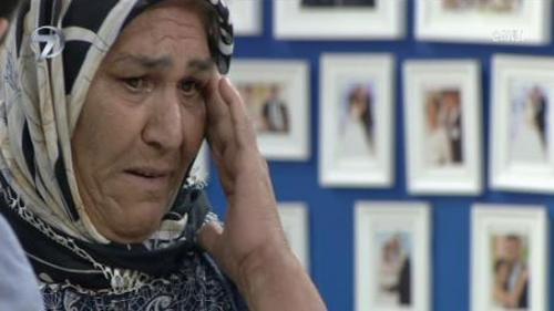 GÖZLERİNİ GÖRME ENGELLİ OĞLUNA VERMEK İSTEYEN KADIN YILIN ANNESİ SEÇİLDİ