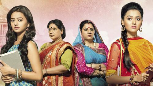 Bıçak Sırtı (Swaragini)