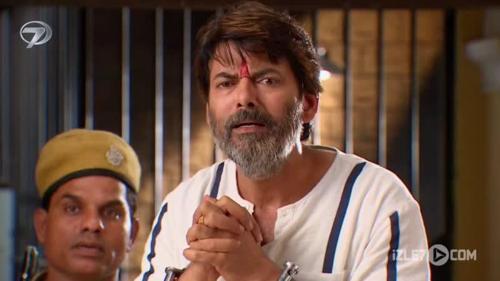 Anandi ve akira Karşı Karşıya